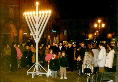 Casale, Italy - Publicizing the Chanukah Miracle