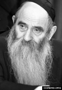 Rabbi Avrohom Drizin (Photo: Lubavitch Archives)