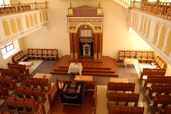 Молельный зал синагоги - после ремонта.jpg