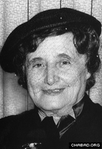 Rebbetzin Chana Schneerson in the United States around the time she wrote her diaries. (Photo: Lubavitch Archives)