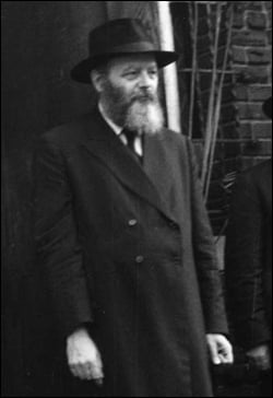 The Rebbe. (Photo: Lubavitch Archives)