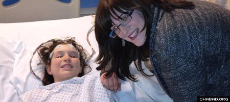 Chabad of Moorpark co-director Devorah Leah Heidingsfeld visits 11-year-old Avery Sax in the hospital.