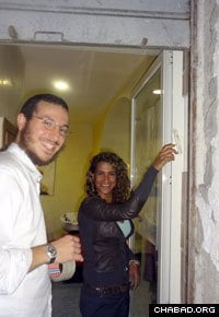 As they make their rounds through cities large and small, rabbinical students help Jewish residents affix mezuzahs to their doorposts.