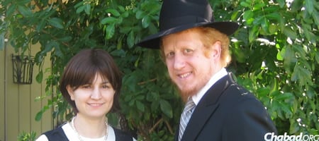 Rabbi Levi and Miriam Hodakov are eager to welcome Jewish families and individuals from Clearwater, Belleair, Largo and the nearby beach communities.