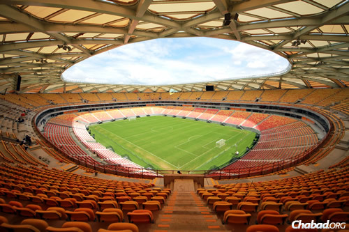 Le nouveau stade &quot;Arena da Amazonia&quot; de 46000 places. (Photo: Wikimedia)
