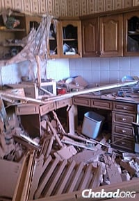 The damaged kitchen of a Jewish home in Lugansk, the result of shelling and fighting