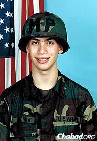 By the time Shudnow was 17, he was enrolled in the U.S. Army.