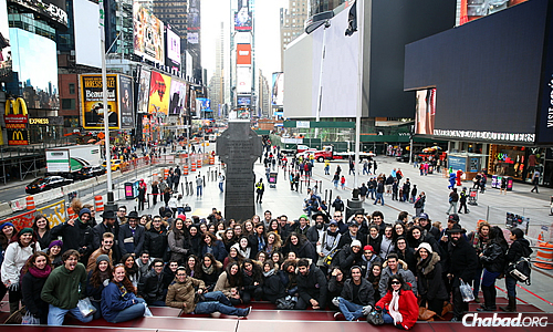 A stop at Times Square was on tap as part of the program. (Photo: Bentzi Sasson/Chabad.edu)