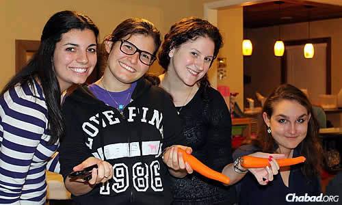 Members of the cooking club at Chabad at the University of South Florida in Tampa, Fla., co-directed by Rabbi Pinny and Chava Backman.