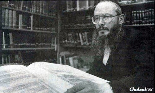 Rabbi Mondshine in his earlier years