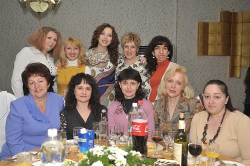 חנה גופין בפעילות עם חברות קהילה בלוגנסק