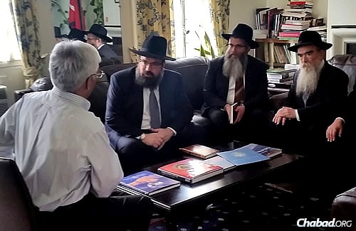 Just before heading to the White House yesterday, a delegation of Chabad-Lubavitch rabbis visited the Embassy of Nepal, which neighbors the Chabad center in Washington, D.C. There, they spoke with Charge d’Affaires Rishi Ram Ghimiri, offering support and assistance in light of the massive earthquake that claimed thousands of lives and devastated the capital of Kathmandu.