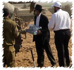 Chabad brings water and refreshments to the frontlines