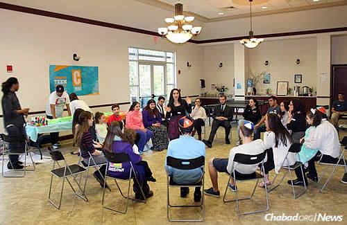 Discussions on all kinds of subjects are part of Shabbaton programs.