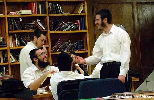 Yeshivah students engage in discourse at the West Coast Rabbinical Seminary in Los Angeles. (Photo: Mordechai Lightstone)