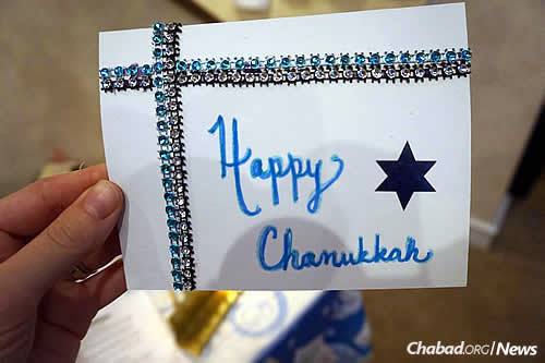 Making Chanukah cards at an event for women students.