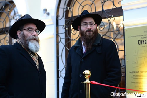 Rabbi Menachem Mendel Pewzner, left, the chief rabbi of St. Petersburg, and Rabi Shmuel Siefel of Lipetsk