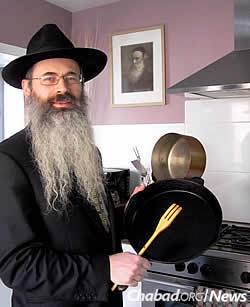 Rabbi Uri Gelman, the founder of Kosher Way Canada, has kashered several kitchens for the couple, including the one in their new home.