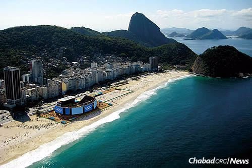 The Copacabana beach, where sports events will be held. (Photo: Wikimedia Commons)