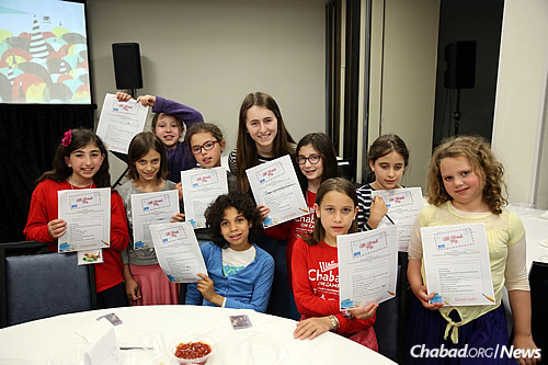 “All About Me”: Girls had their own specific workshops and activities. (Photo: Bentzi Sasson/Chabad.edu)