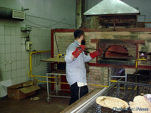 “Despite Ongoing Trials of History, Ukraine Matzah Bakery Continues Its Unique Legacy” describes the history of matzah production in the former Soviet Union, and in particular, at the Tiferes Hamatzos bakery in Dnepropetrovsk, Ukraine.