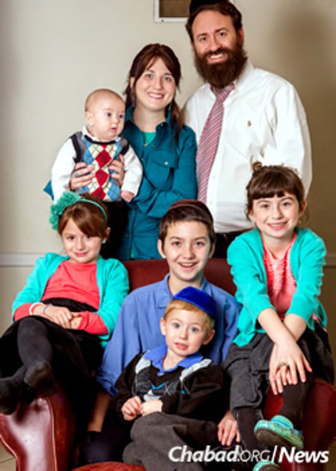 The Blumings and their five children (Merons Photo.com)
